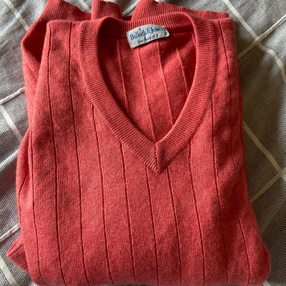 Bullock & Jones V Neck along Sleeve Pink Sweater